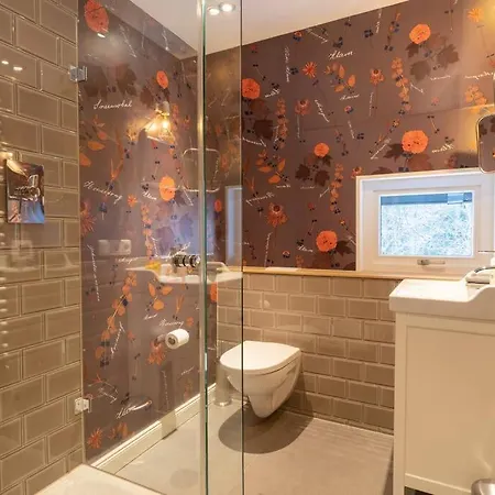 Mountain Design And Coziness At Starnberg Apartment Pocking (Starnberg)
